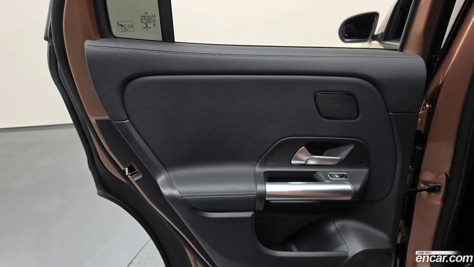 EQA Mercedes-Benz 2022.3-INNER-035