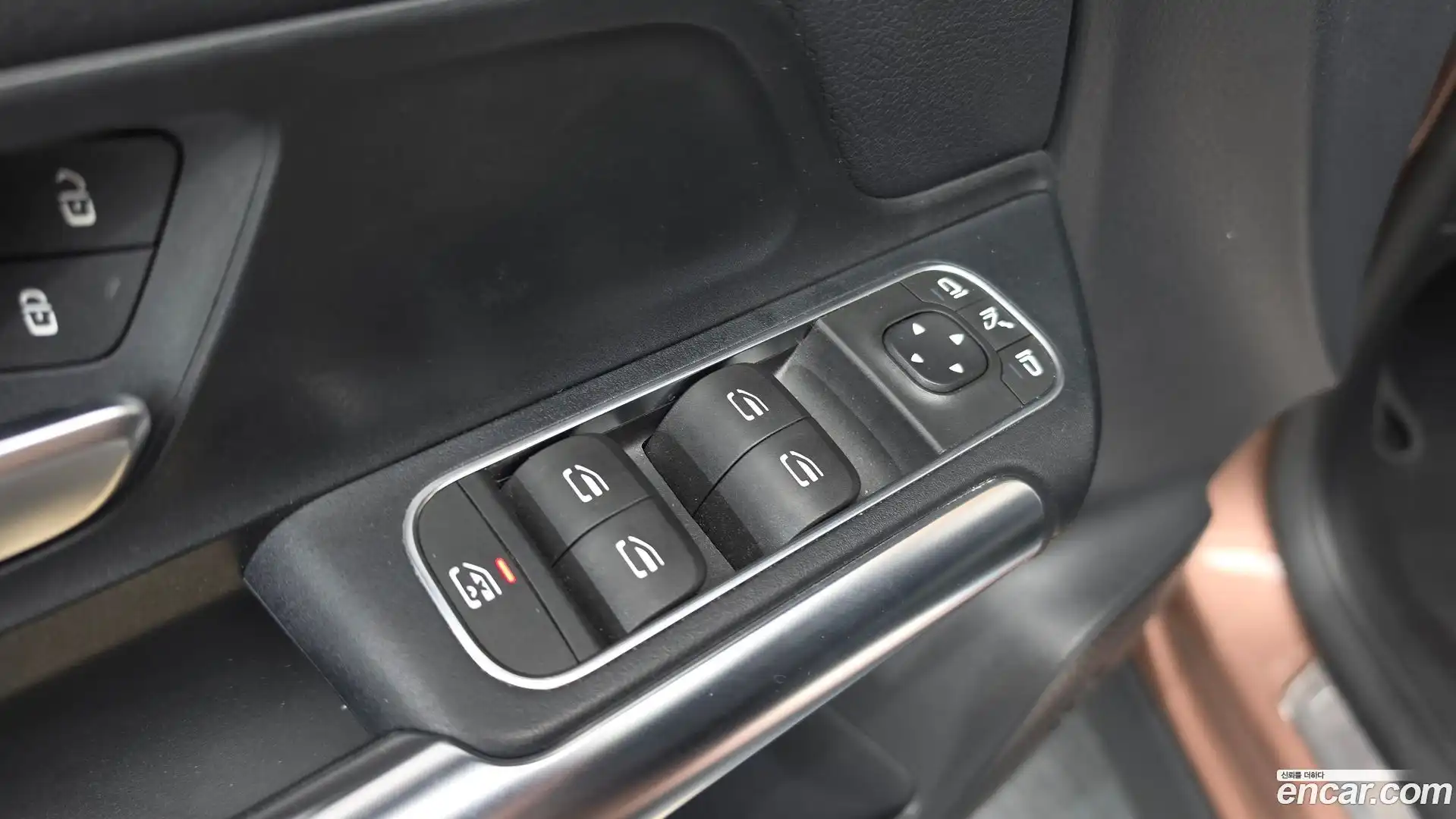 EQA Mercedes-Benz 2022.3-OPTION-042