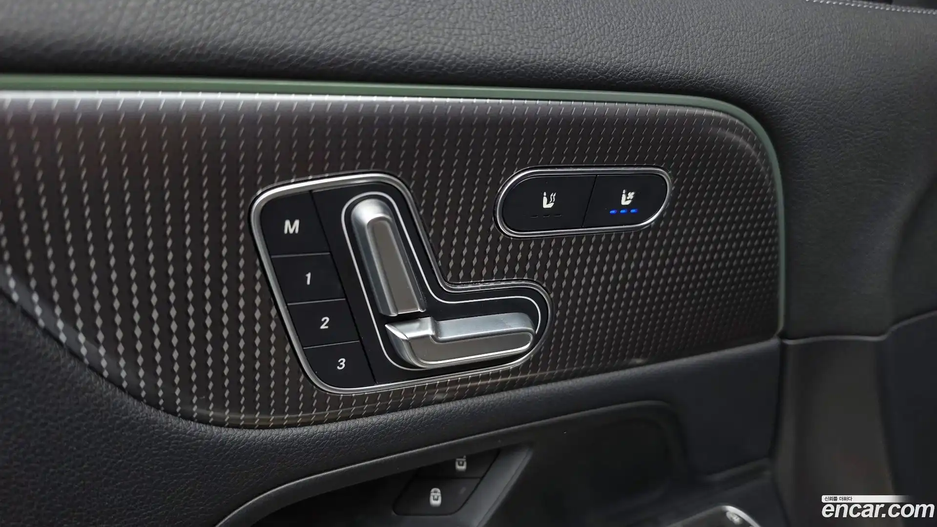 EQA Mercedes-Benz 2022.3-OPTION-043