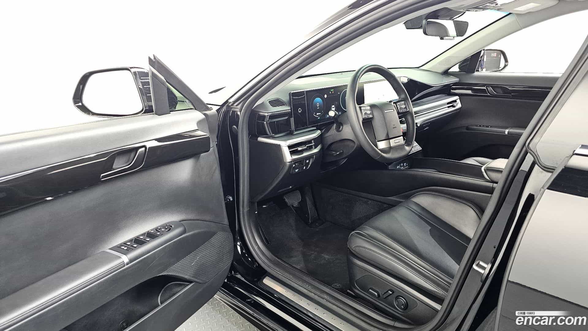 Grandeur Hyundai 2023.7-INNER-010