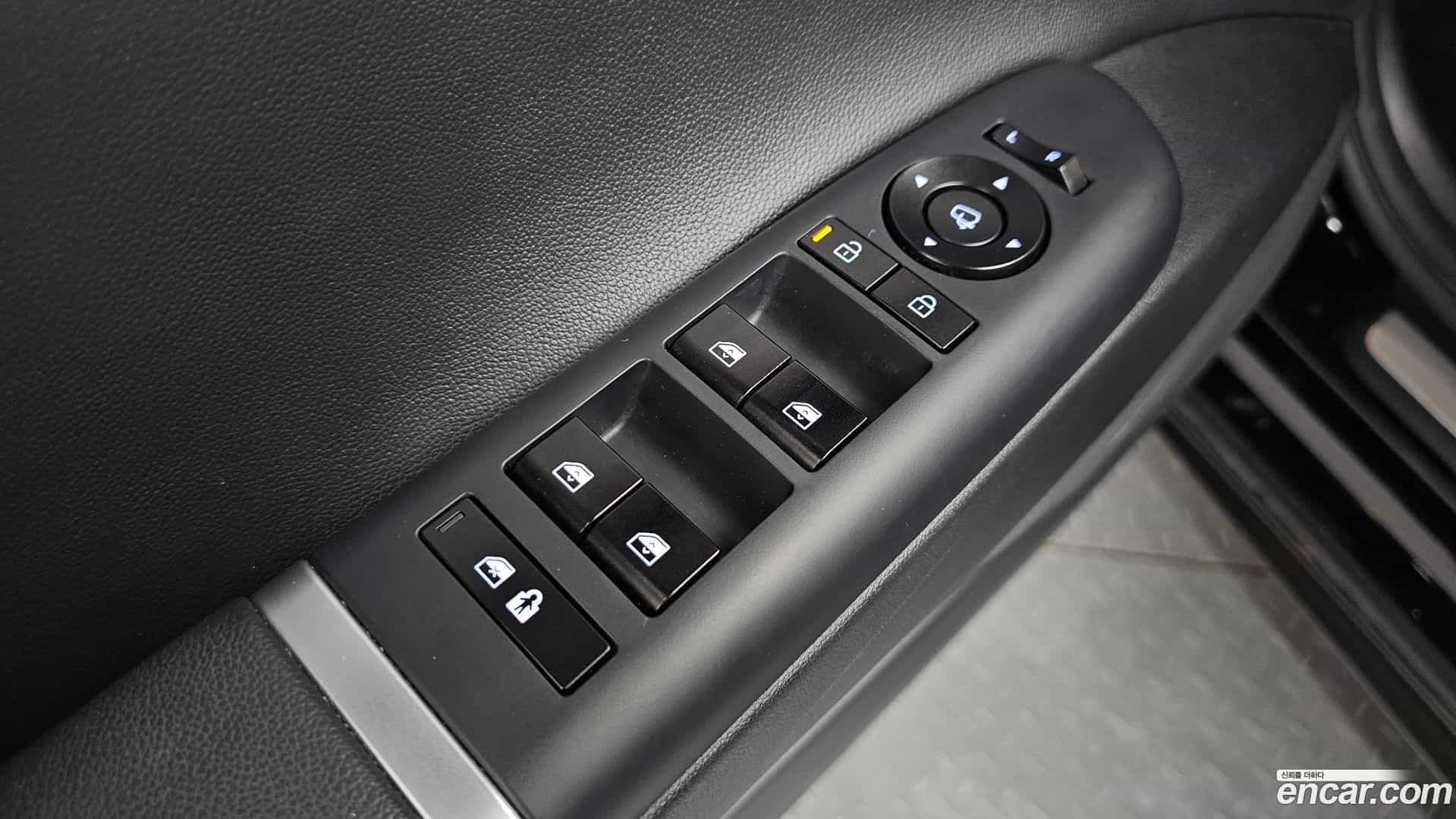 Grandeur Hyundai 2023.7-OPTION-024