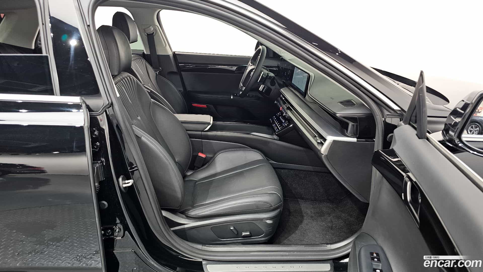 Grandeur Hyundai 2023.7-INNER-036