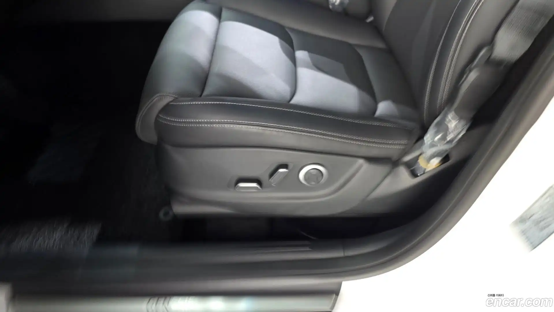 GV70 Genesis 2025.1-OPTION-043