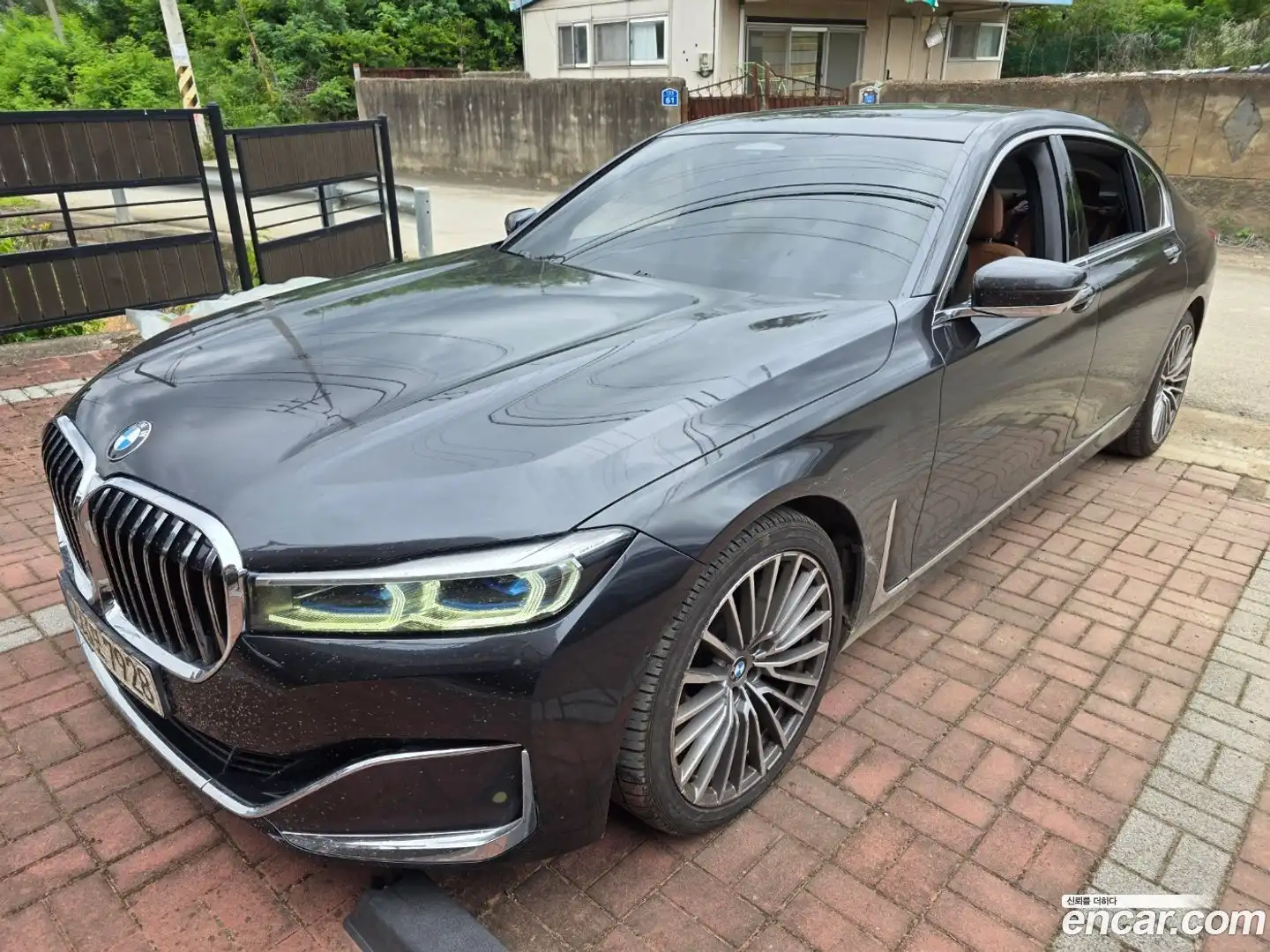 7-Series BMW 2021.6-OUTER-002