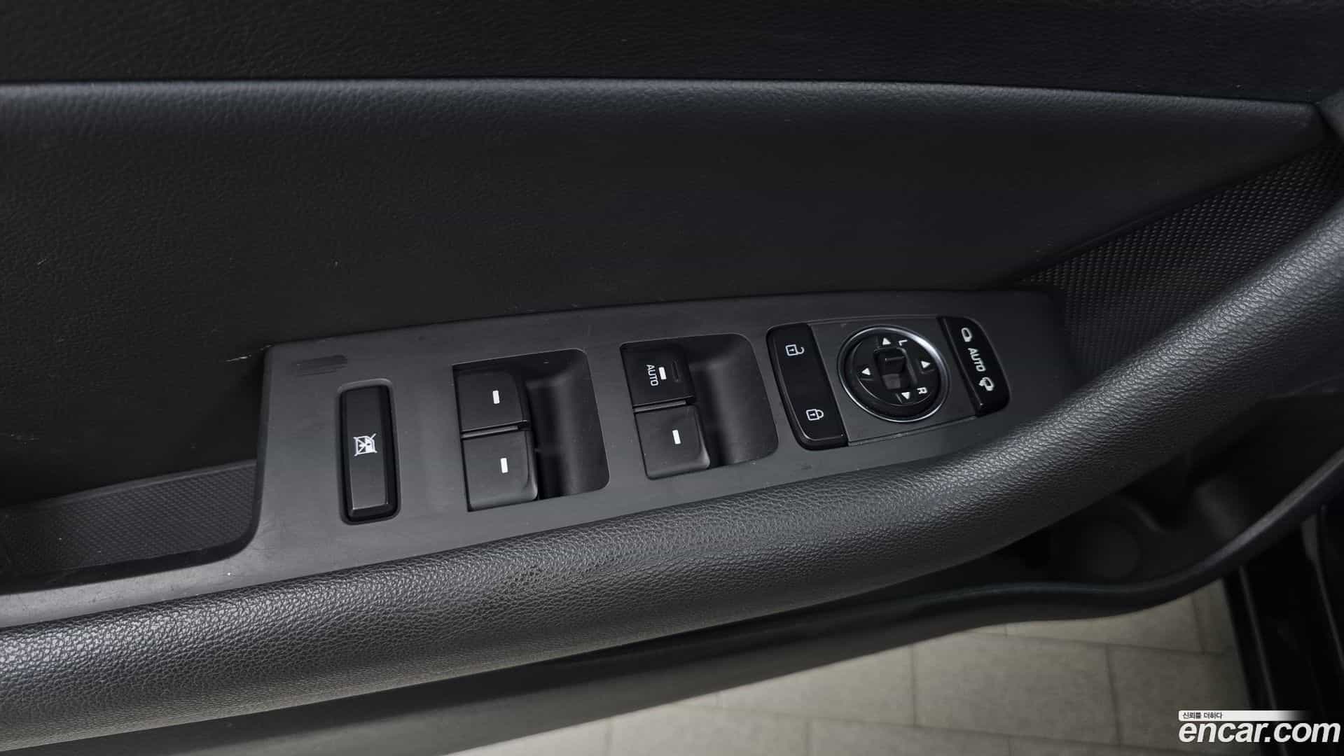 Sonata Hyundai 2015.5-OPTION-022