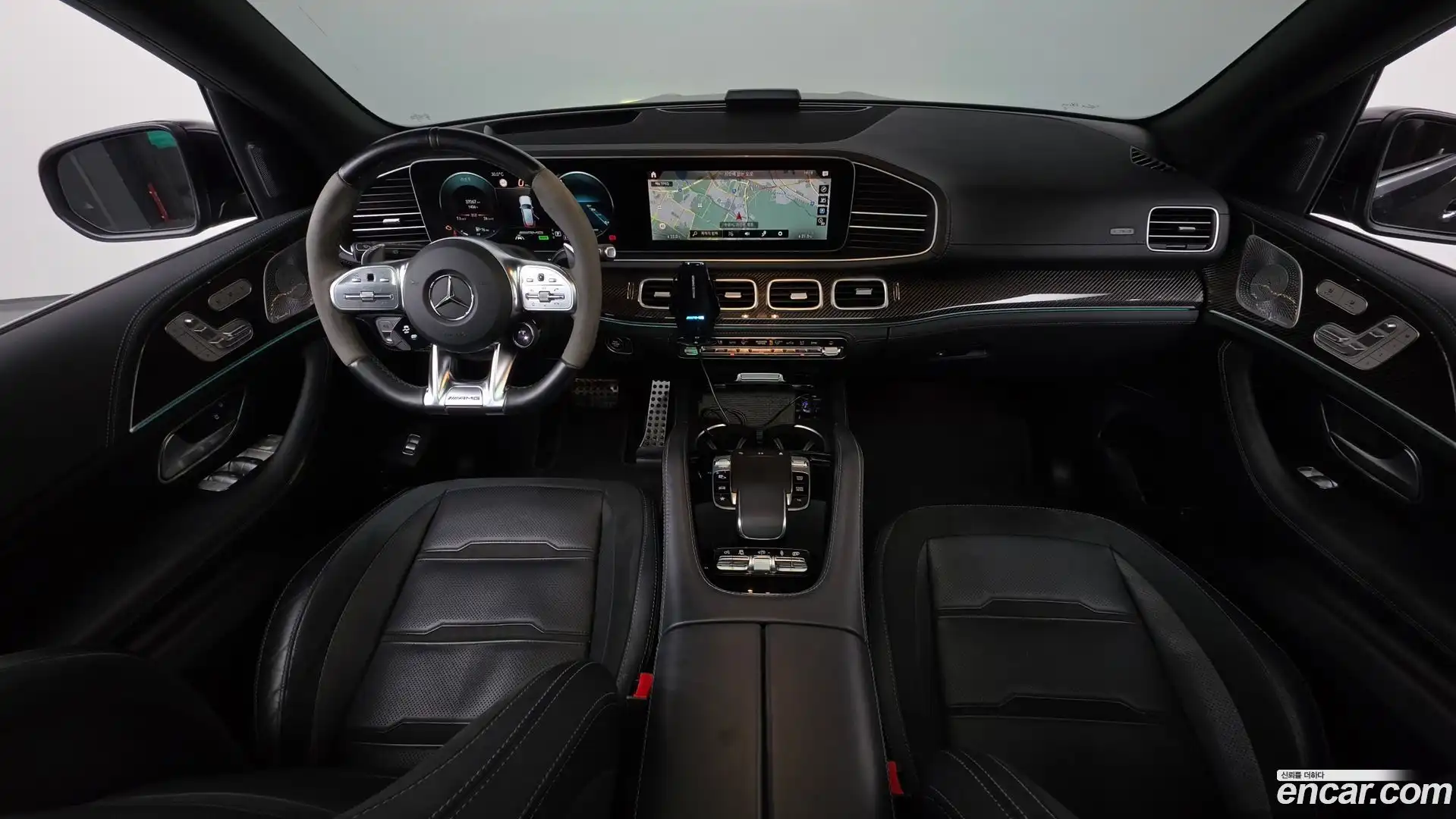 GLE-Class Mercedes-Benz 2020.11-INNER-007