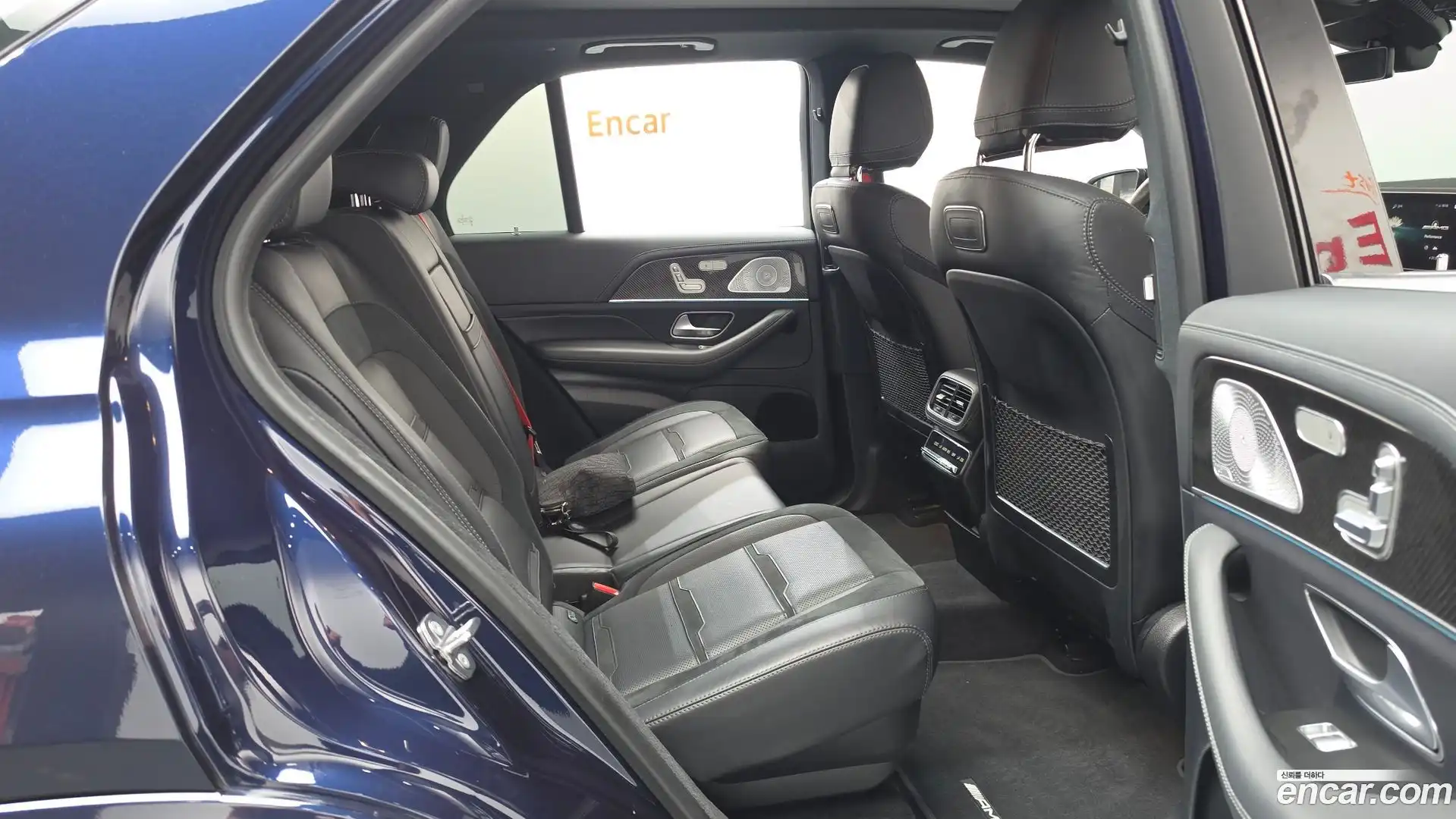GLE-Class Mercedes-Benz 2020.11-OPTION-016