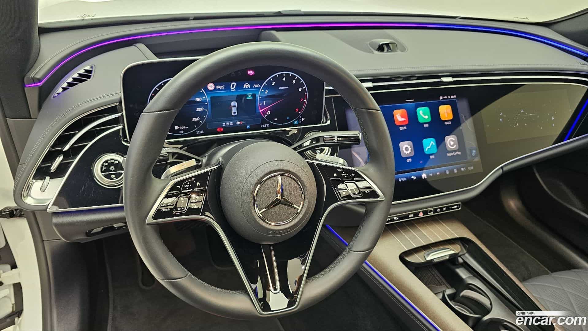 E-Class Mercedes-Benz 2025.6-OPTION-017