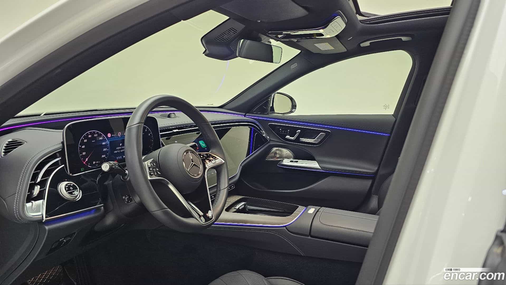 E-Class Mercedes-Benz 2025.6-OPTION-018