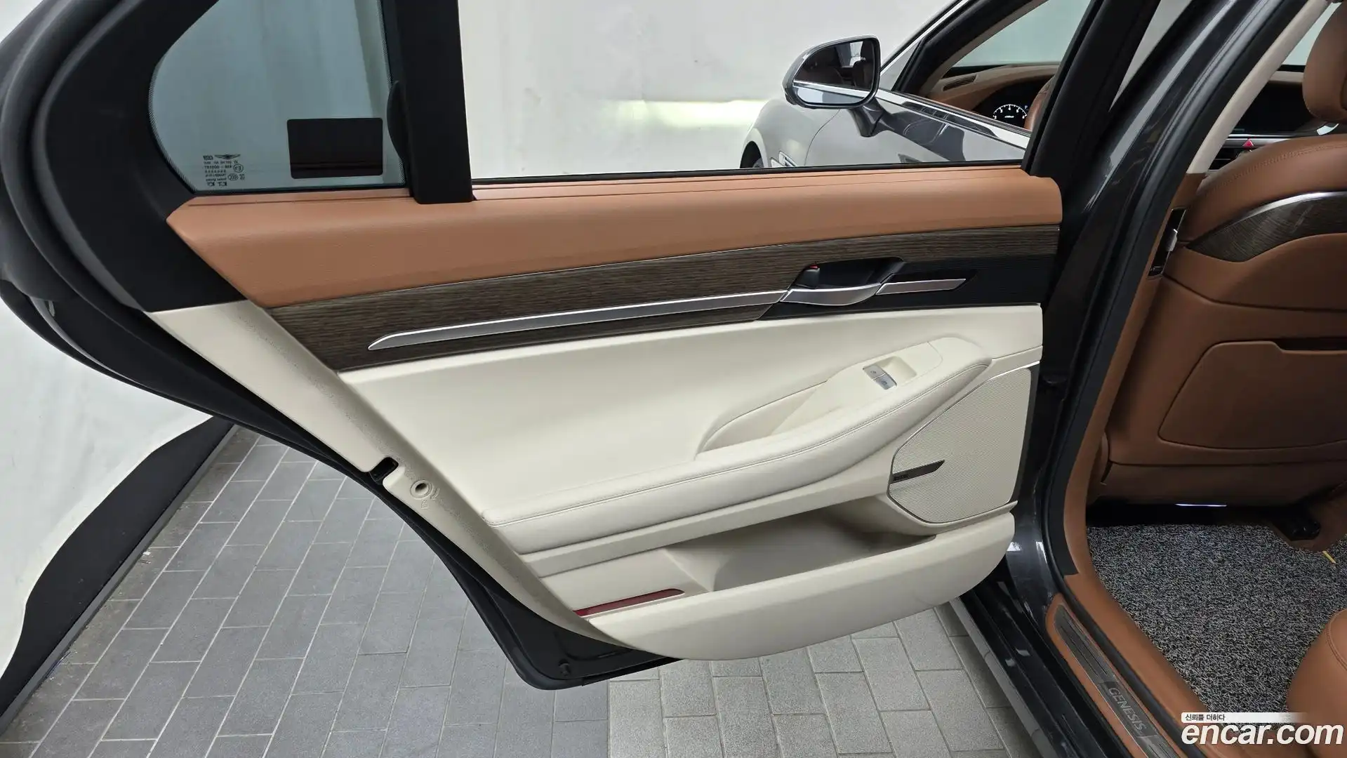 G90 Genesis 2021.2-INNER-035