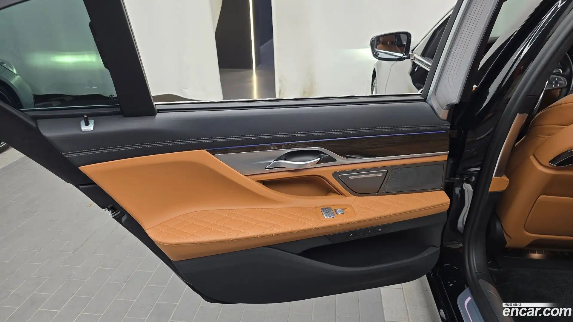 7-Series BMW 2021.4-INNER-035