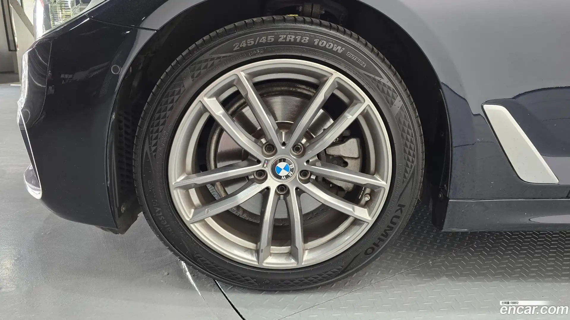 5-Series BMW 2017.10-OUTER-005