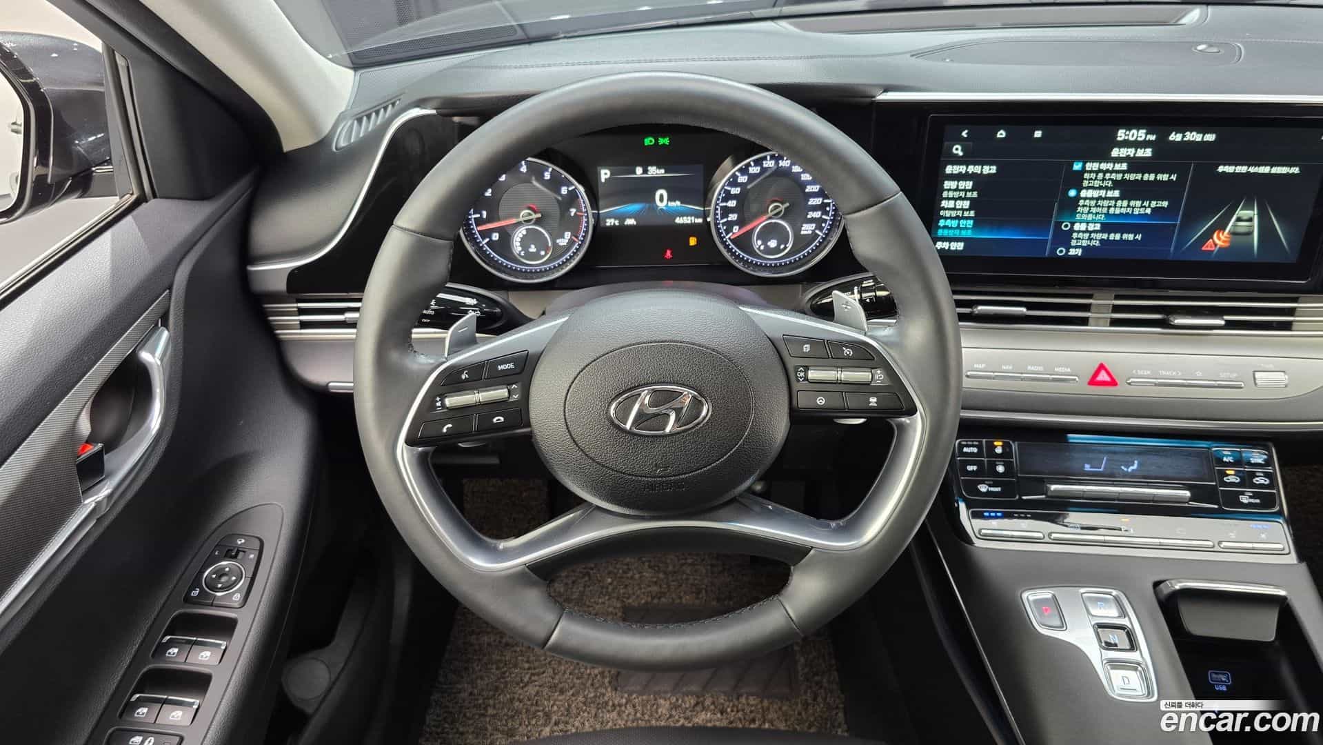 Grandeur Hyundai 2021.4-OPTION-017