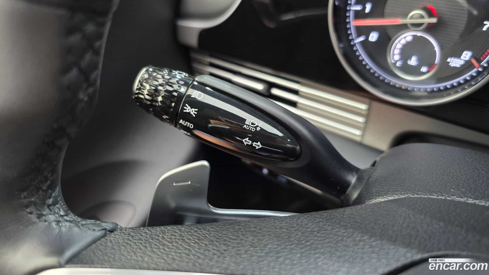 Grandeur Hyundai 2021.4-OPTION-041
