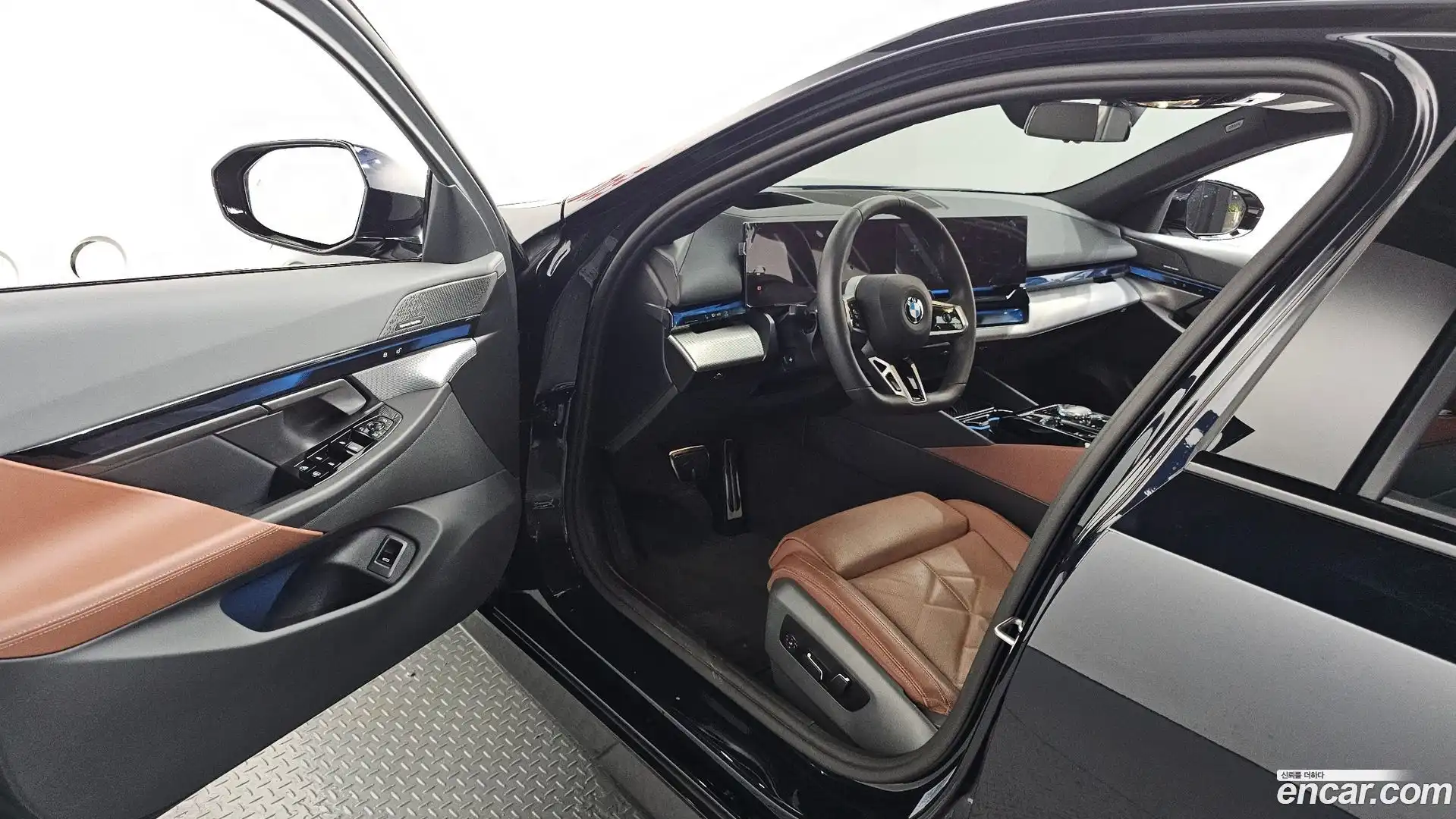 5-Series BMW 2025.7-INNER-010