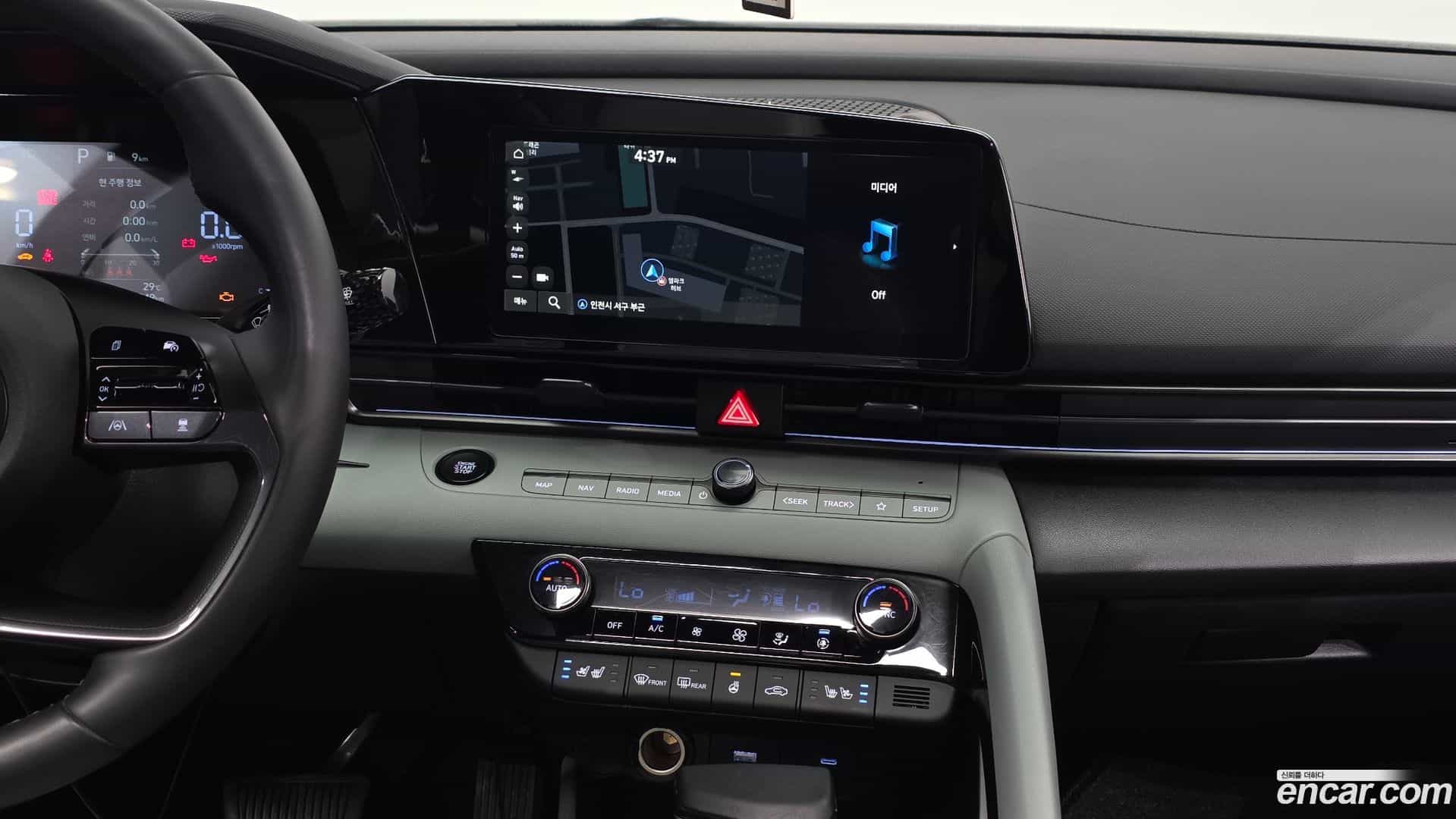 AVANTE Hyundai 2025.7-OPTION-018