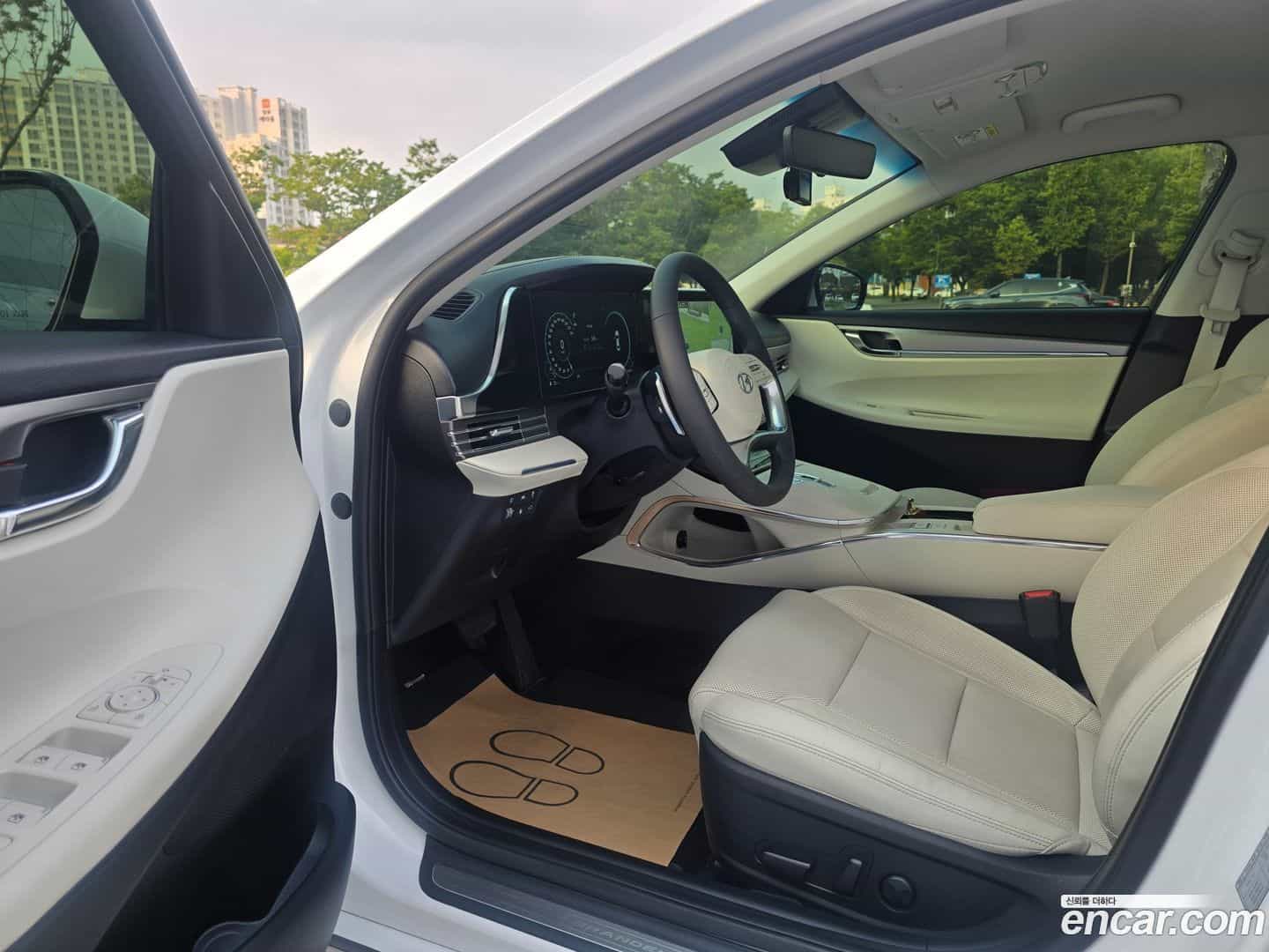 Grandeur Hyundai 2022.4-OPTION-019