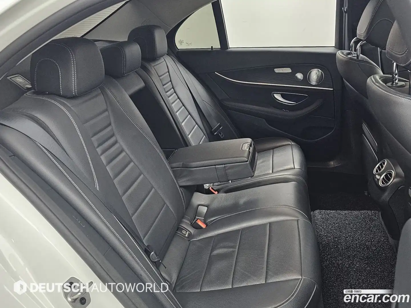 E-Class Mercedes-Benz 2020.4-OPTION-016