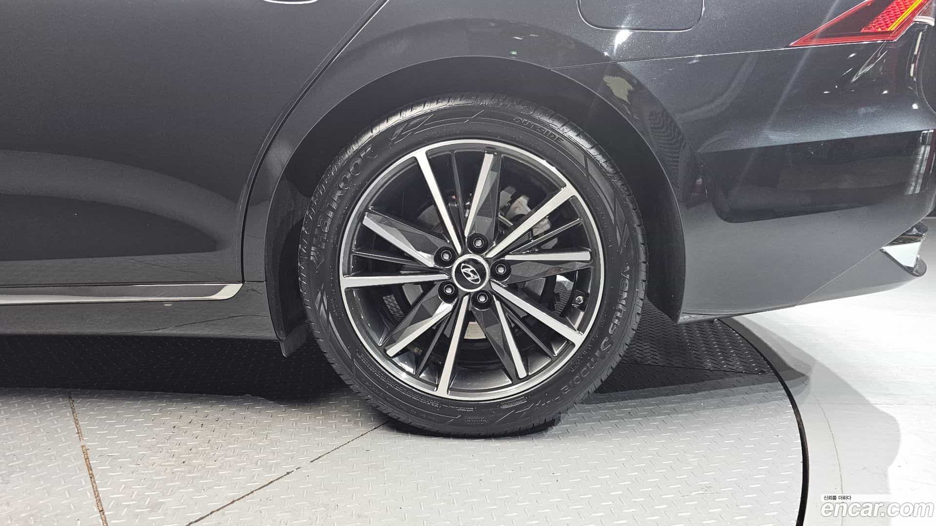 Grandeur Hyundai 2022.0-OUTER-031