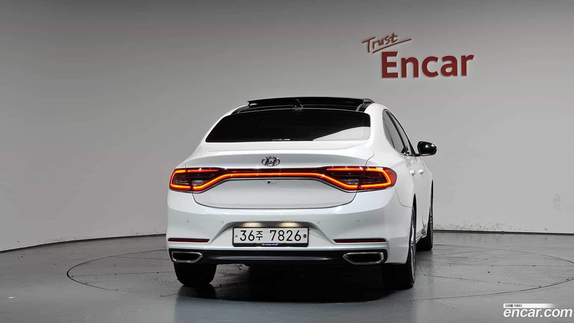 Grandeur Hyundai 2018.6-OUTER-004