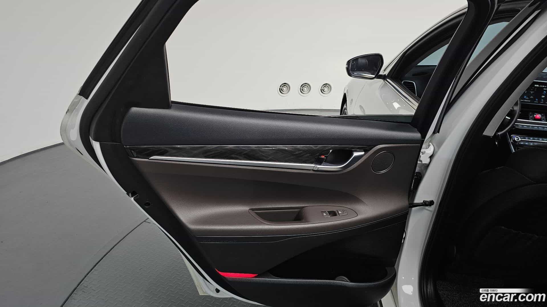 Grandeur Hyundai 2018.6-INNER-035