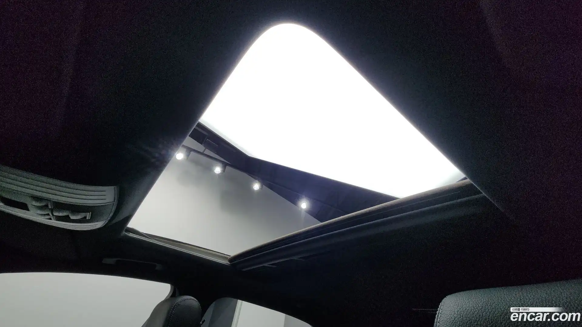 E-Class Mercedes-Benz 2015.6-OPTION-019