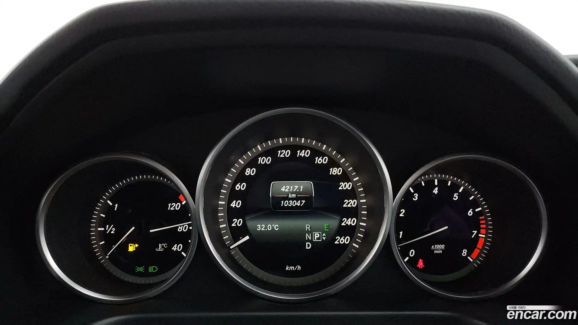 E-Class Mercedes-Benz 2015.6-OPTION-022