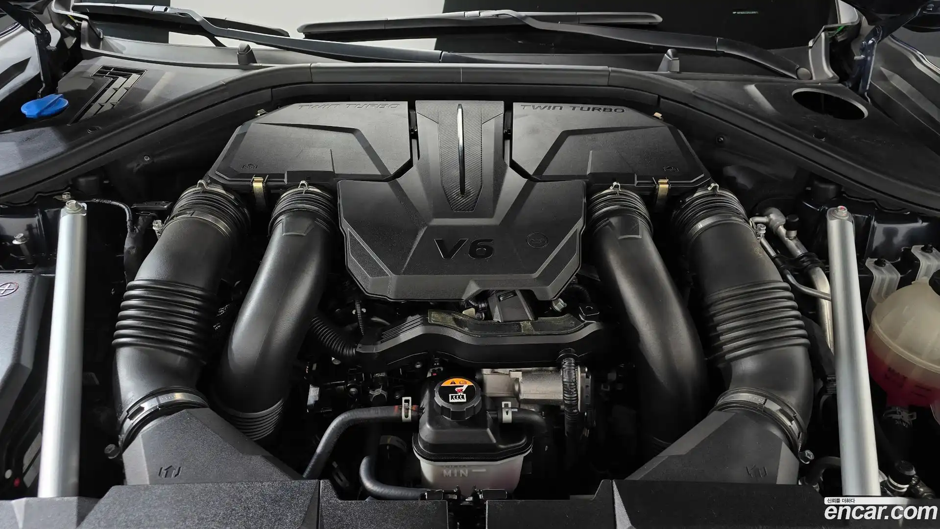 GV70 Genesis 2024.6-OUTER-006