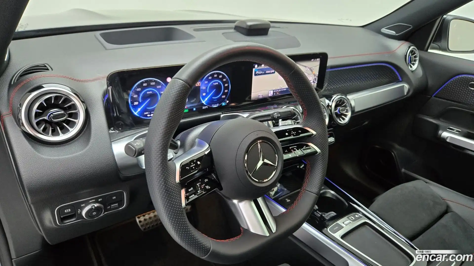 EQB Mercedes-Benz 2025.8-OPTION-017