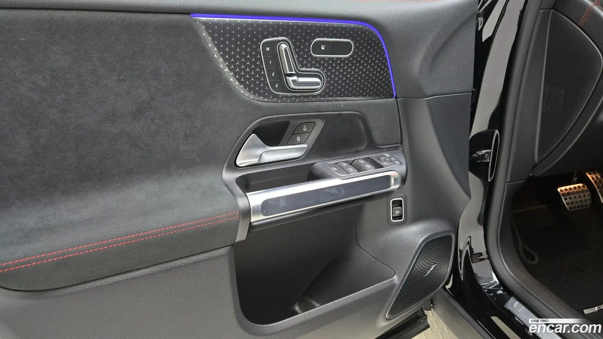 EQB Mercedes-Benz 2025.8-OPTION-019