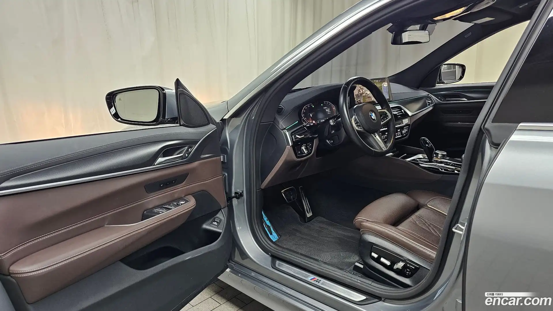 Gran Turismo BMW 2023.2-INNER-010