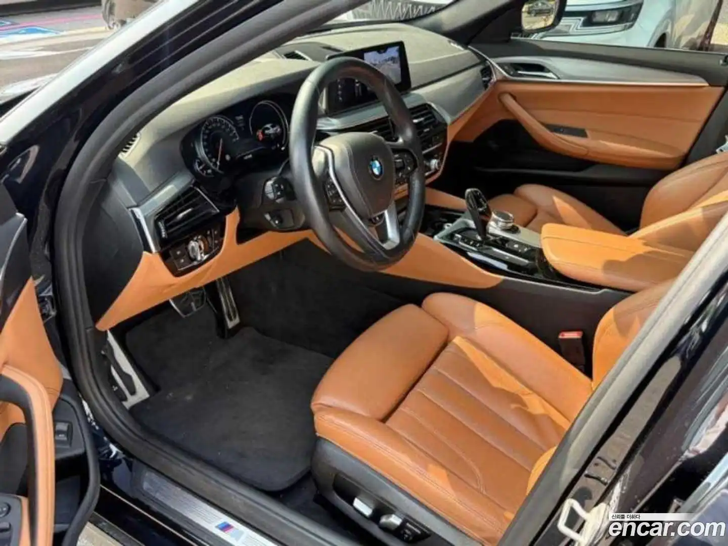 5-Series BMW 2018.0-INNER-007