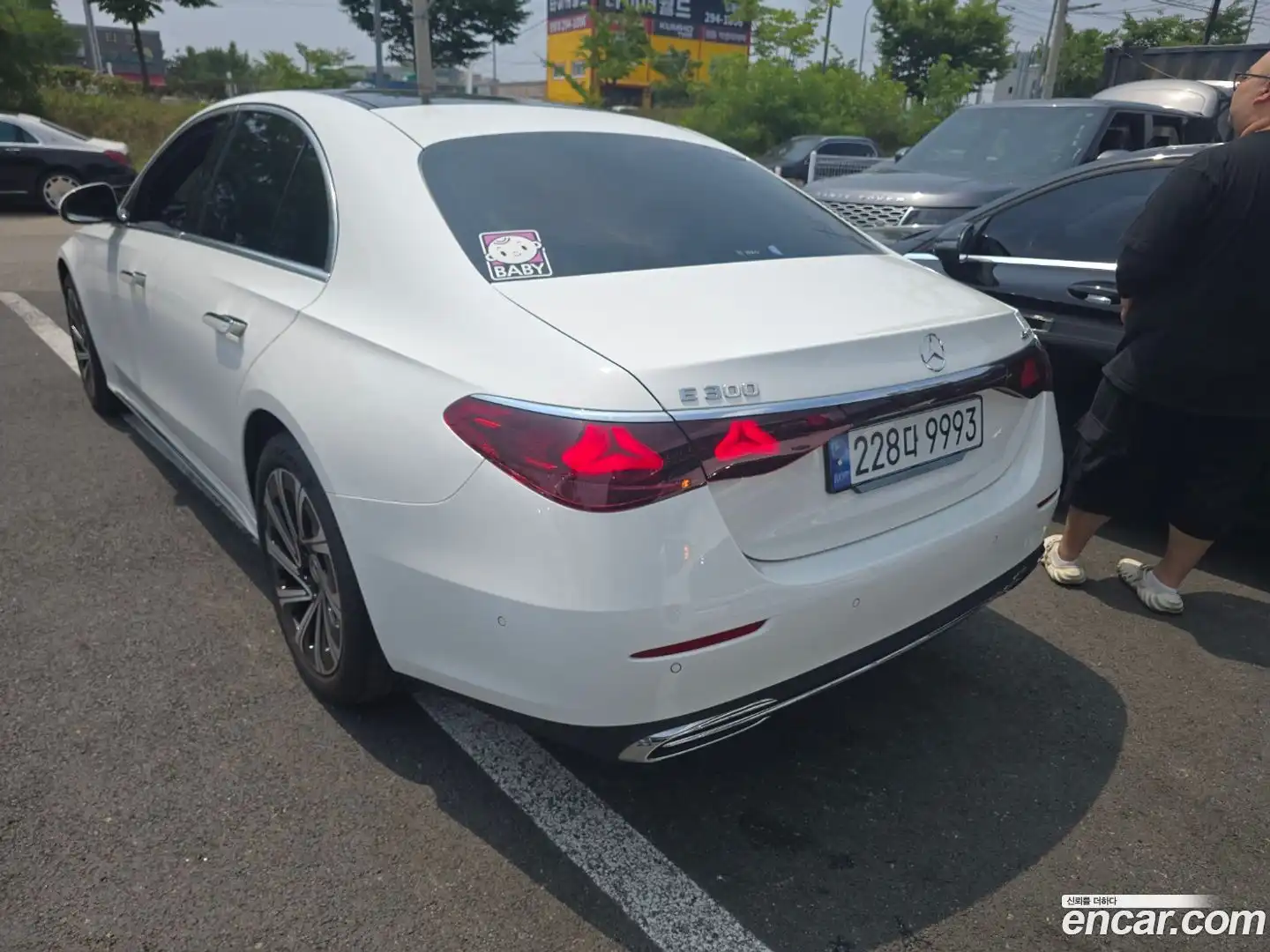 E-Class Mercedes-Benz 2024.3-OUTER-003