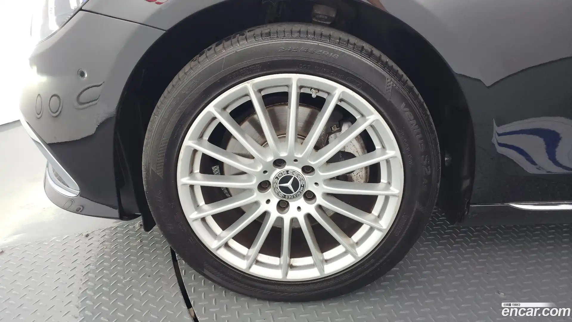 E-Class Mercedes-Benz 2021.11-OUTER-005