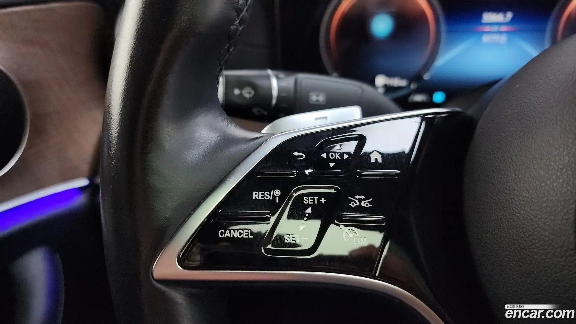 E-Class Mercedes-Benz 2021.11-OPTION-020