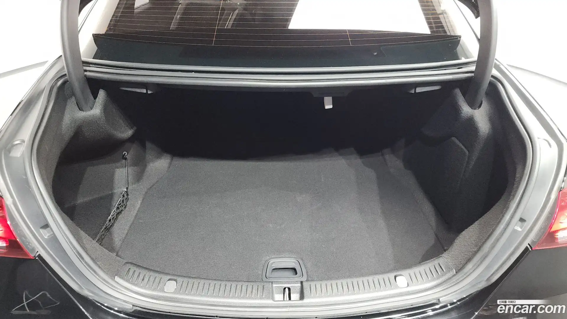E-Class Mercedes-Benz 2021.11-OPTION-023