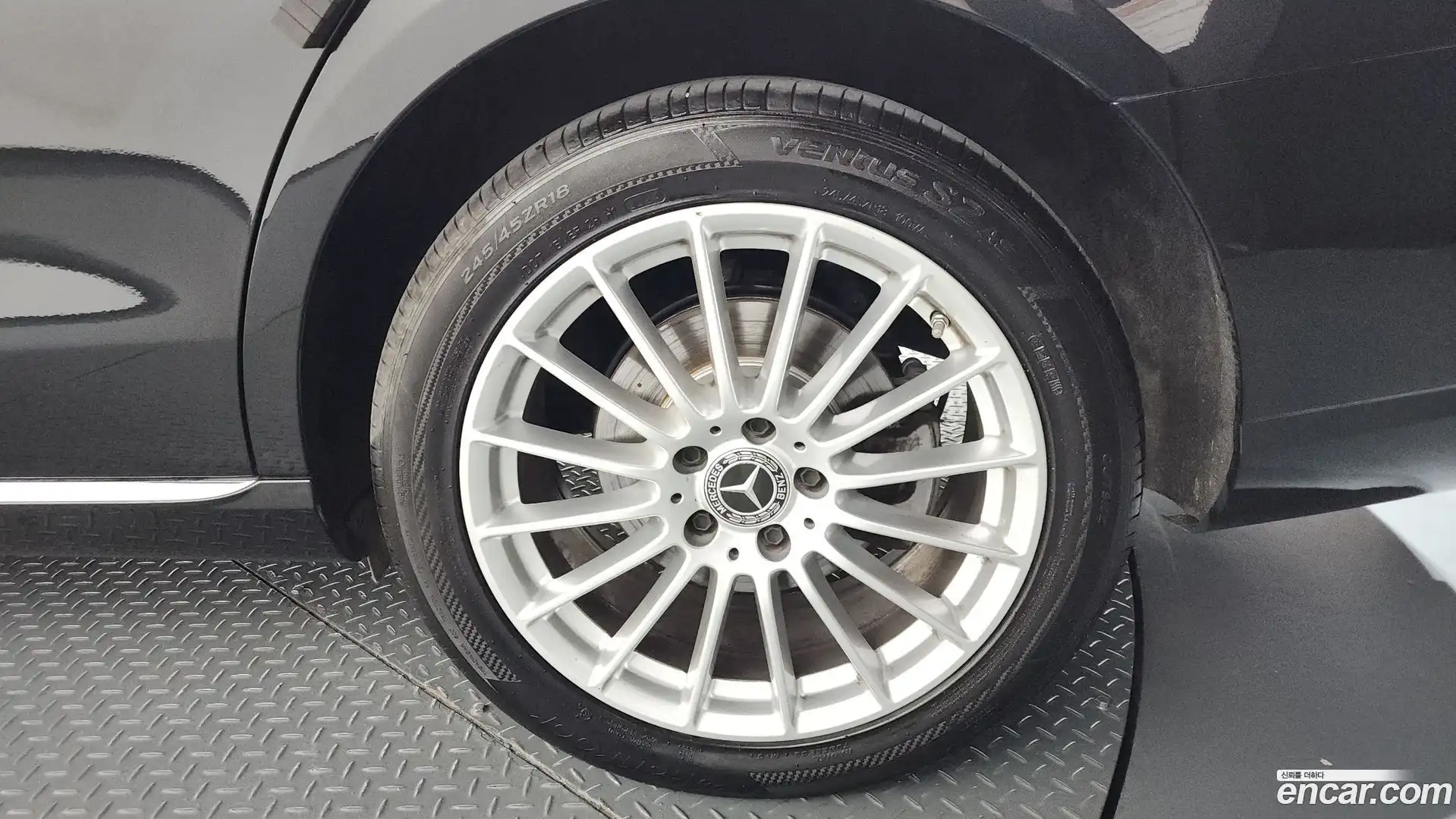 E-Class Mercedes-Benz 2021.11-OUTER-031