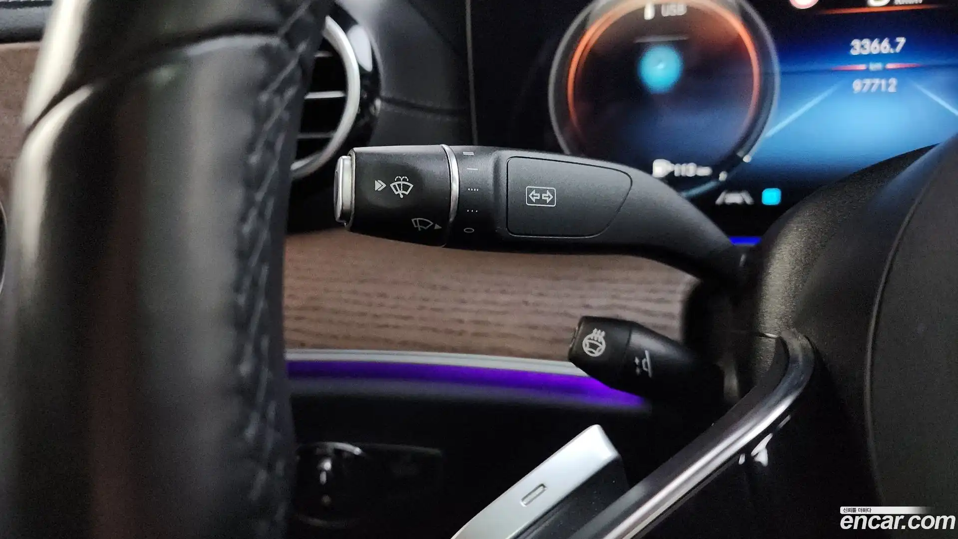 E-Class Mercedes-Benz 2021.11-OPTION-043