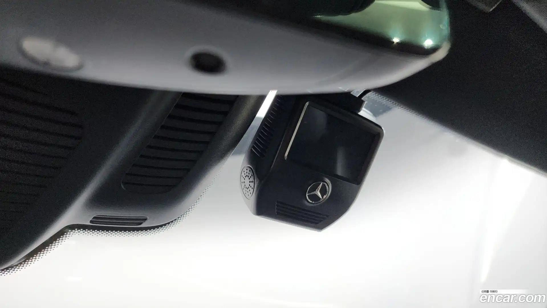 E-Class Mercedes-Benz 2021.11-OPTION-046