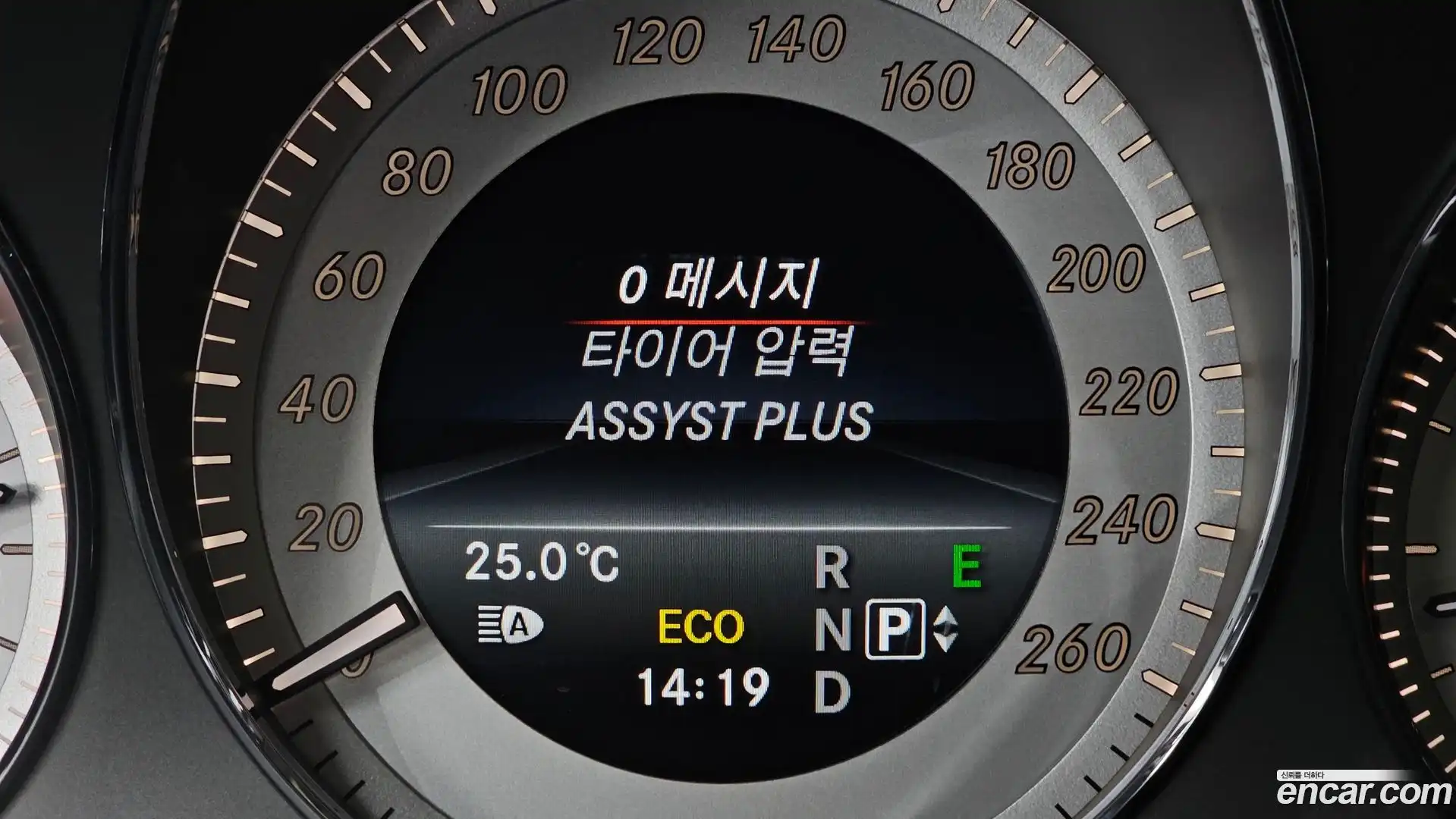 GLK-Class Mercedes-Benz 2015.3-OPTION-020