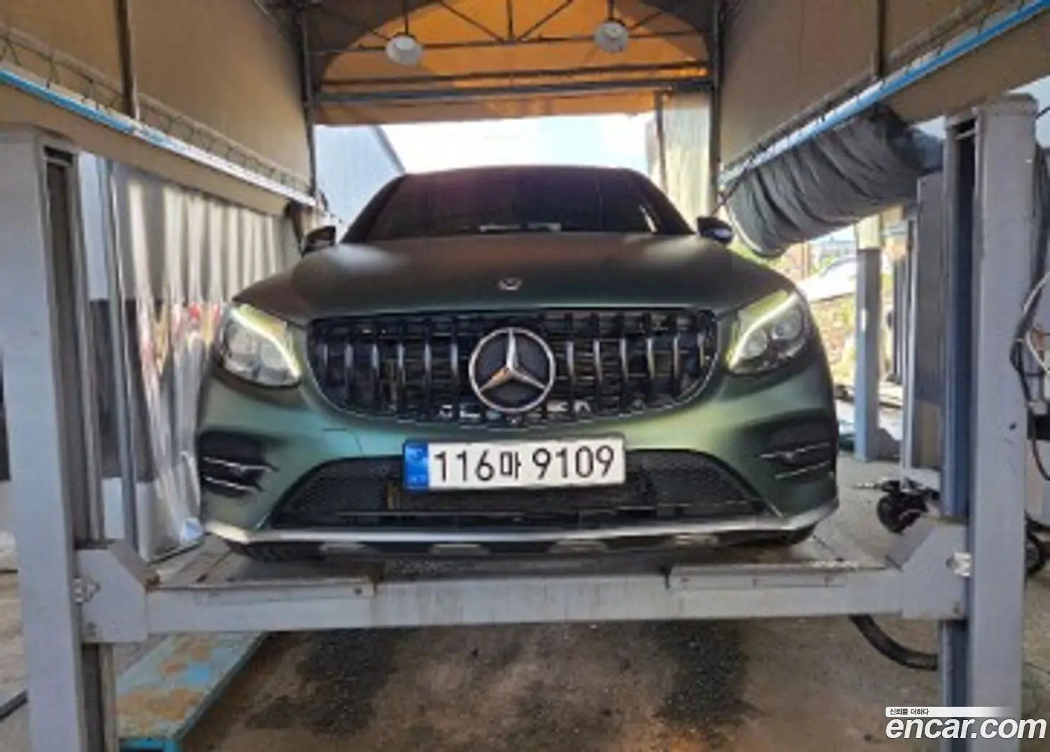 Main__Slider__Photo:GLC-Class Mercedes-Benz 2017.10-0