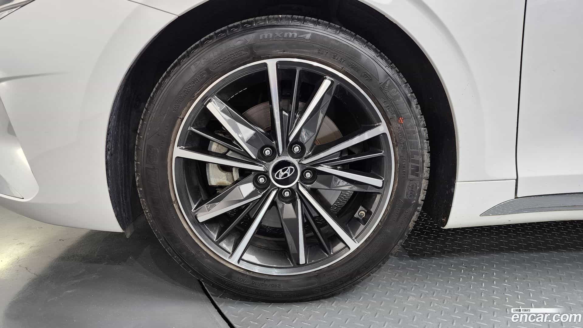 Grandeur Hyundai 2020.11-OUTER-005