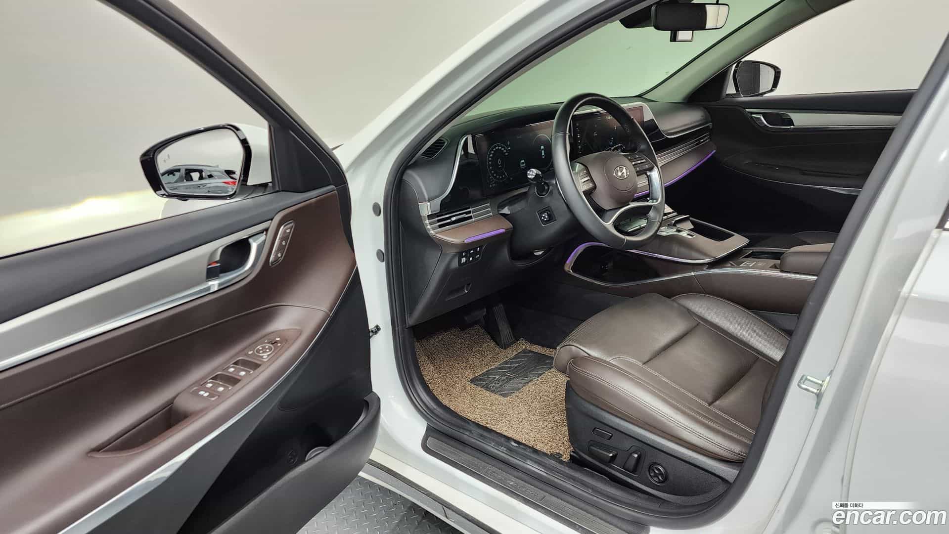 Grandeur Hyundai 2020.11-INNER-010