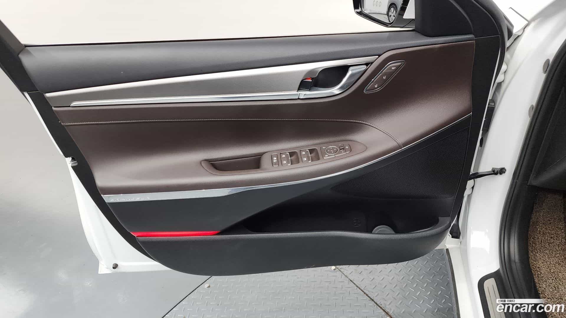 Grandeur Hyundai 2020.11-INNER-034