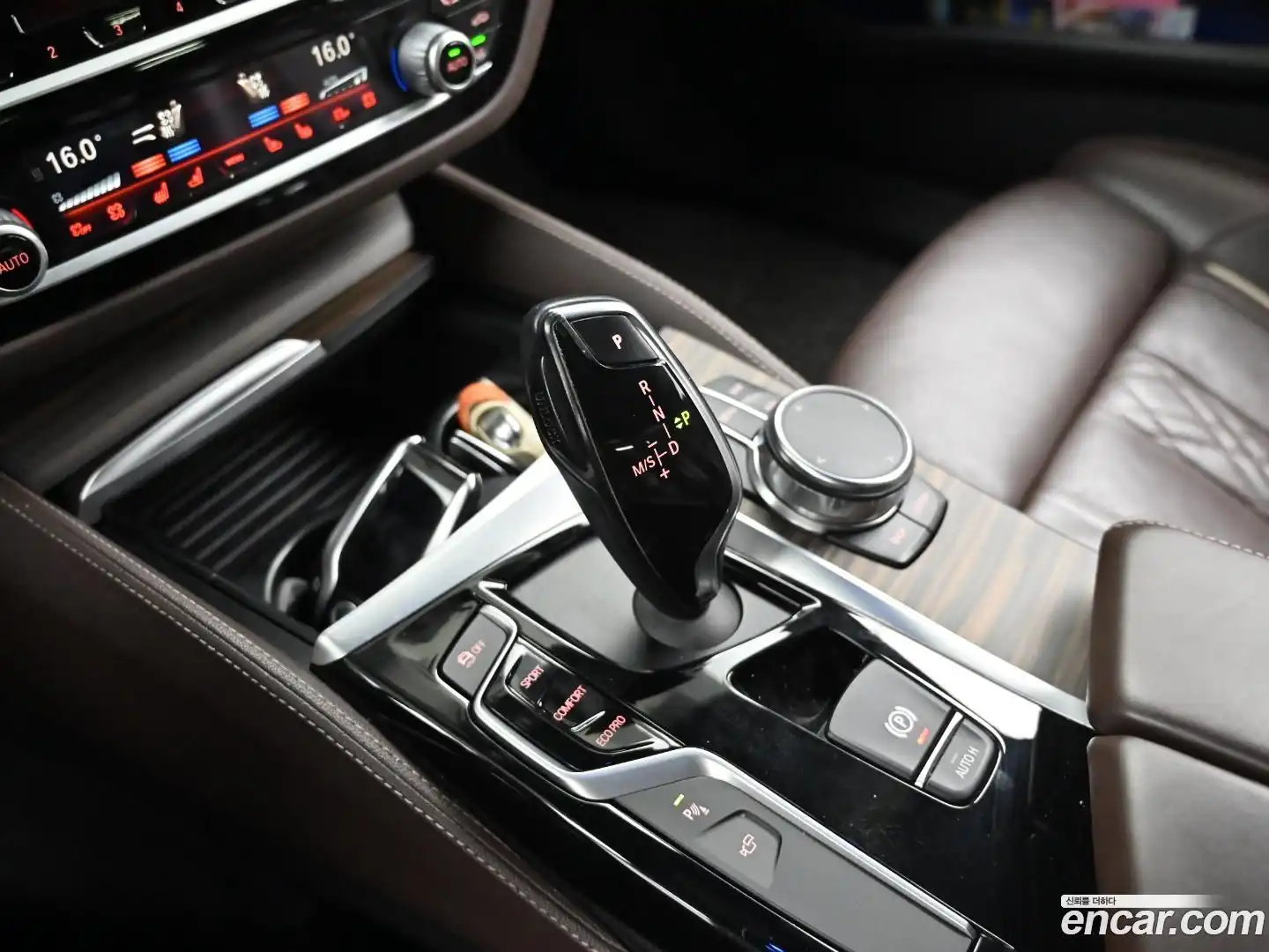 5-Series BMW 2017.6-INNER-009