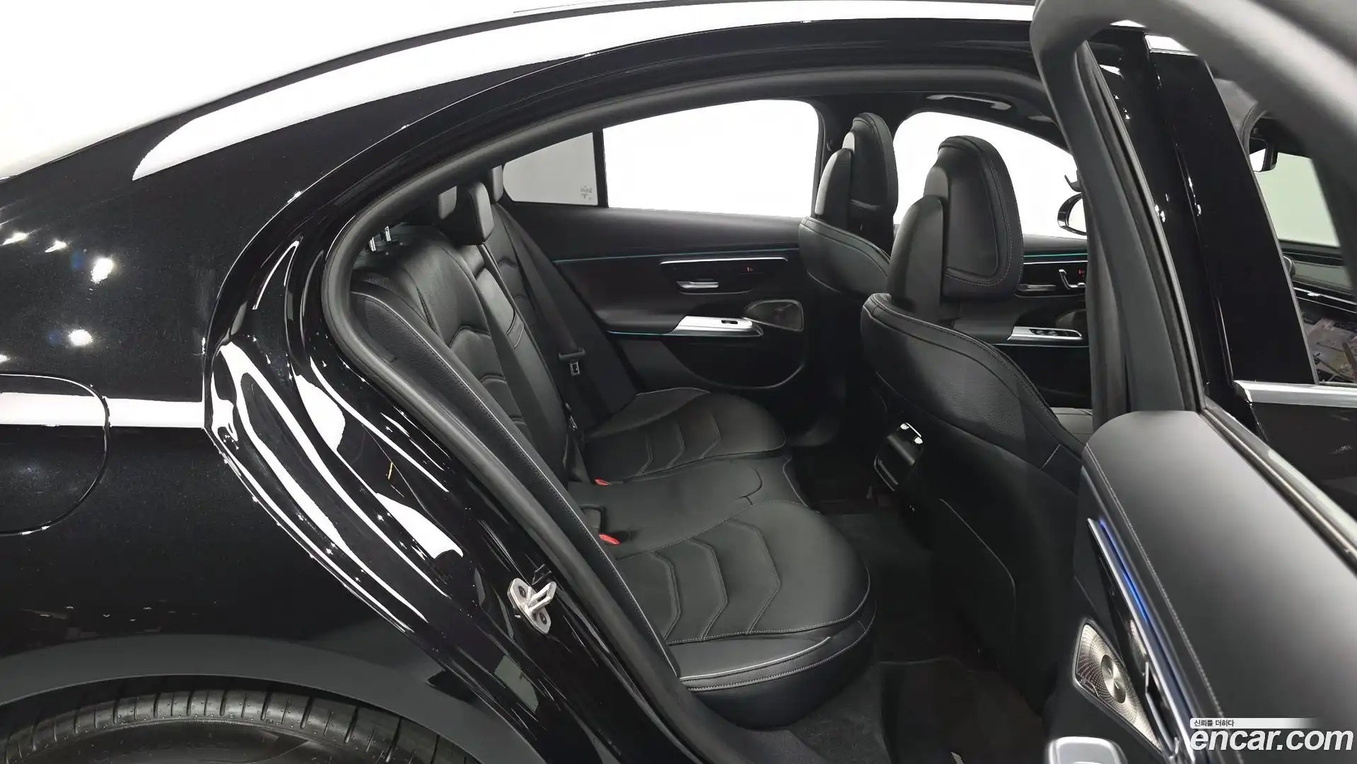 E-Class Mercedes-Benz 2024.3-OPTION-016