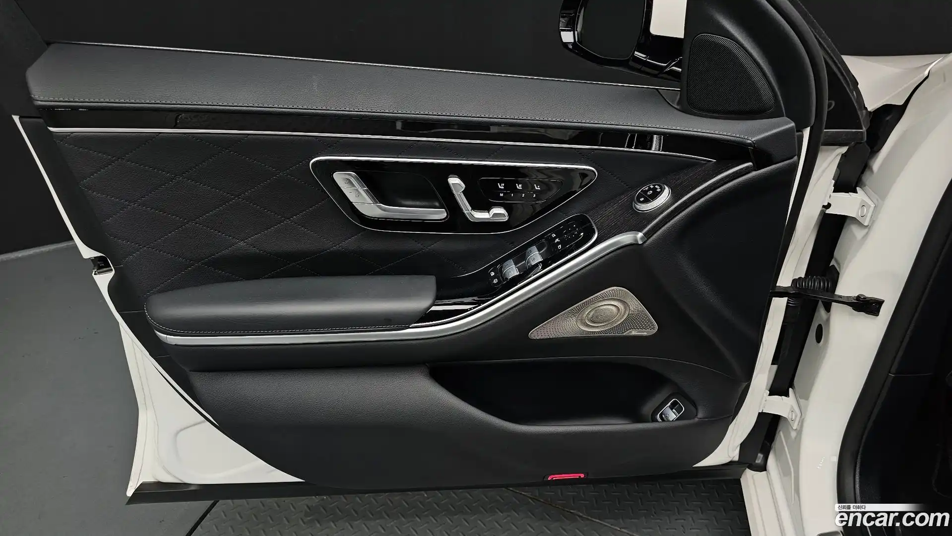 S-Class Mercedes-Benz 2021.11-INNER-034