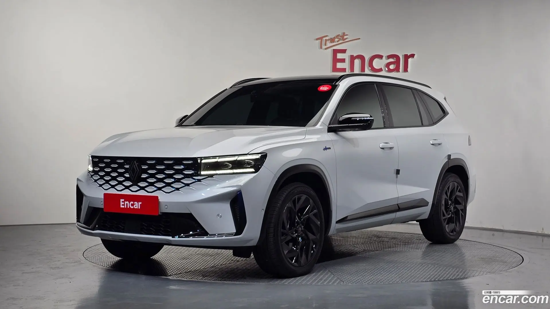 Main__Slider__Photo:Grand Koleos Renault Korea 2025.7-0