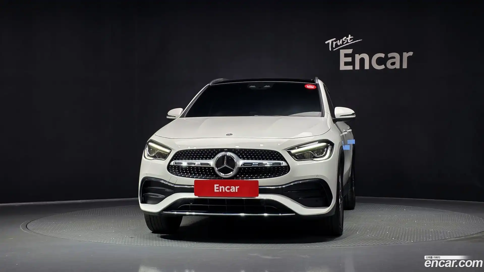 GLA-Class Mercedes-Benz 2022.11-OUTER-003