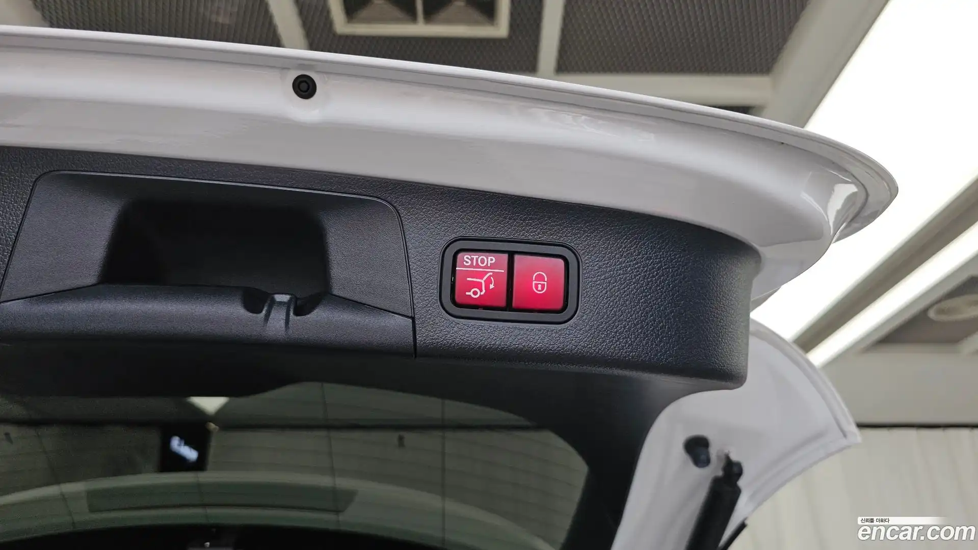 GLA-Class Mercedes-Benz 2022.11-OPTION-046